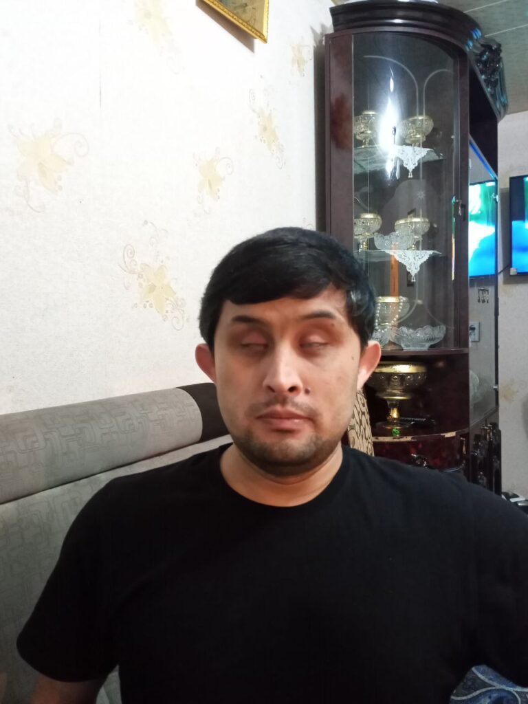 photo_2024-04-08_18-43-05